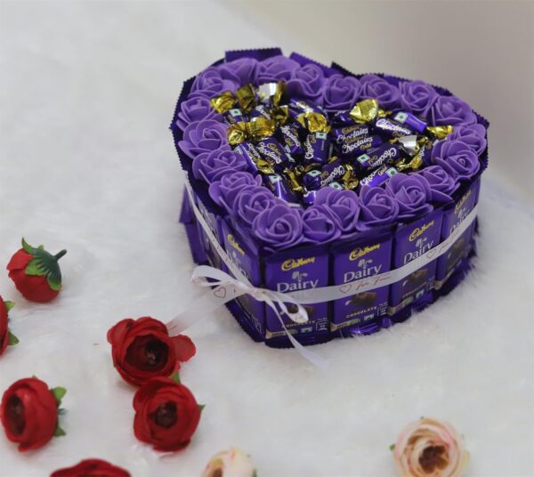 Tasha Forever Dairymilk gift hamper 15 dairy milk, 18 mini Eclairs chocolates, 1 love card - Image 4