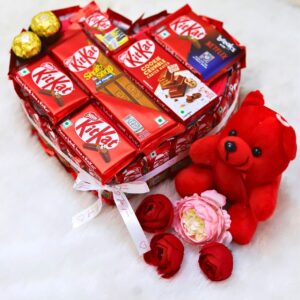 Tasha Forever kitkat gift hamper (23 kitkat chocolates, 5 kitkat big chocolates, teddy, love card) (kitkat gift combo)