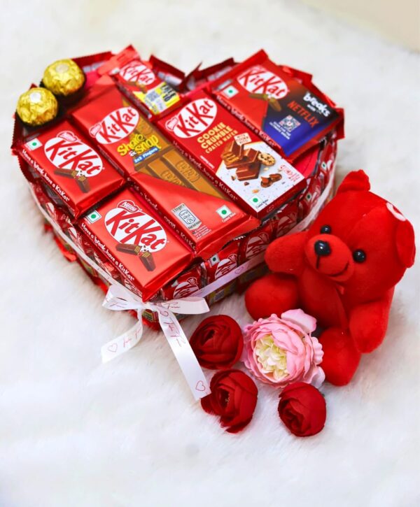 Tasha Forever kitkat gift hamper (23 kitkat chocolates, 5 kitkat big chocolates, teddy, love card) (kitkat gift combo)